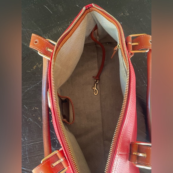 Dooney & Boruke Red Leather Handbag and matching Coin Purse - Picture 7 of 14